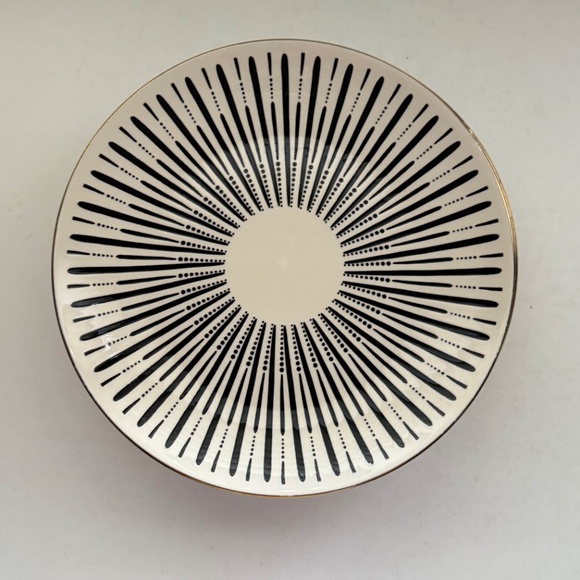 Thyme & Table Calypso Salad Plates, Set of Four, Ceramic Stoneware - Picture 4 of 6